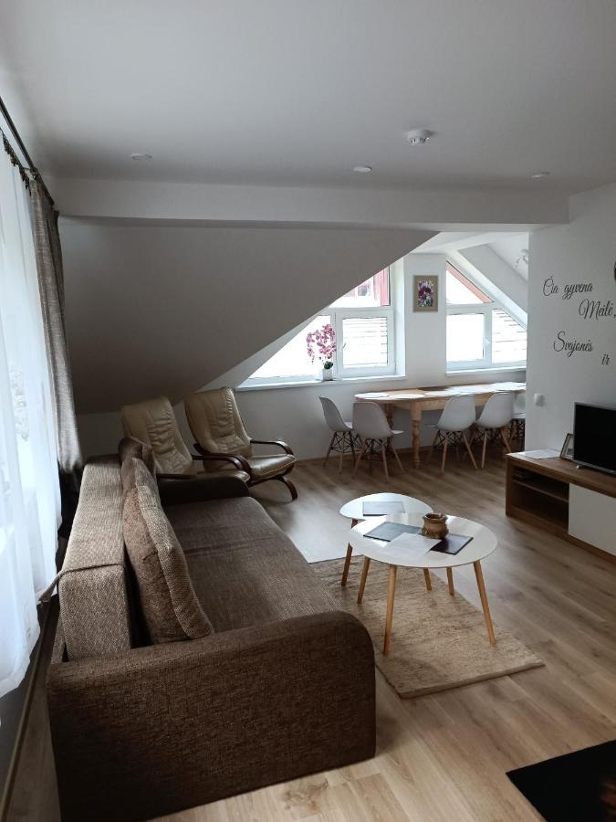 Liuto Apartamentai Juodkrante Luaran gambar