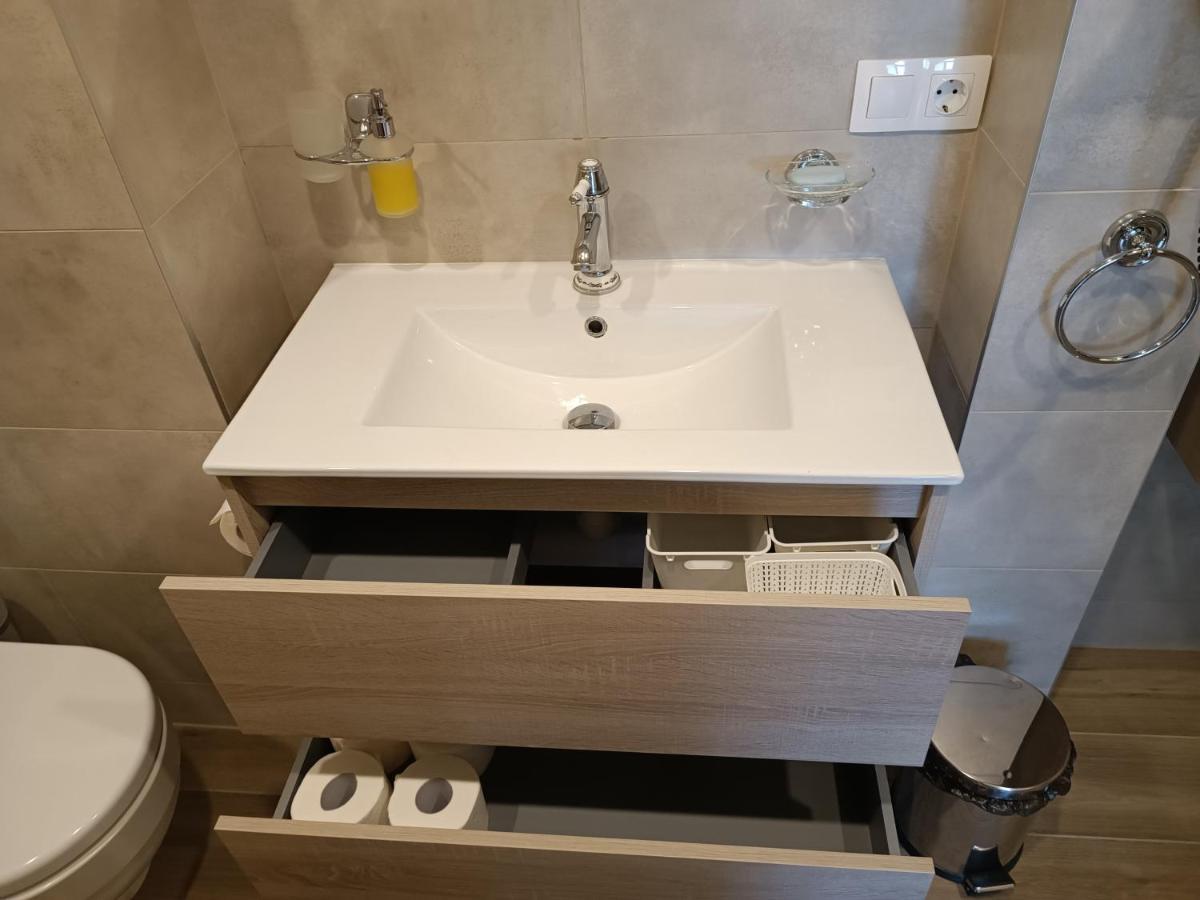 Liuto Apartamentai Juodkrante Luaran gambar