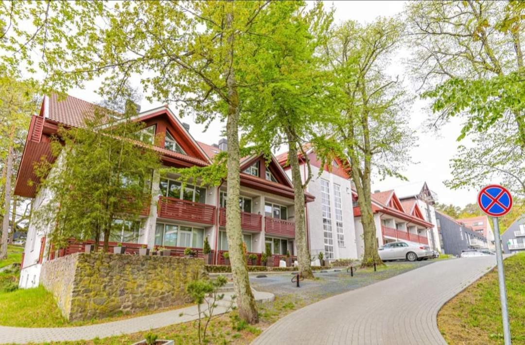 Liuto Apartamentai Juodkrante Luaran gambar